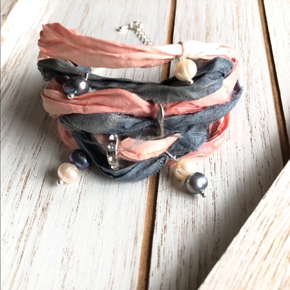 Handmade Jewelry - Freshwater Pearl and Silk Bracelet